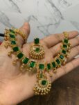 emerald savithri necklace 2