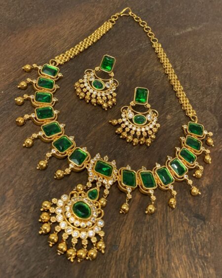 Emerald Savithri Haram